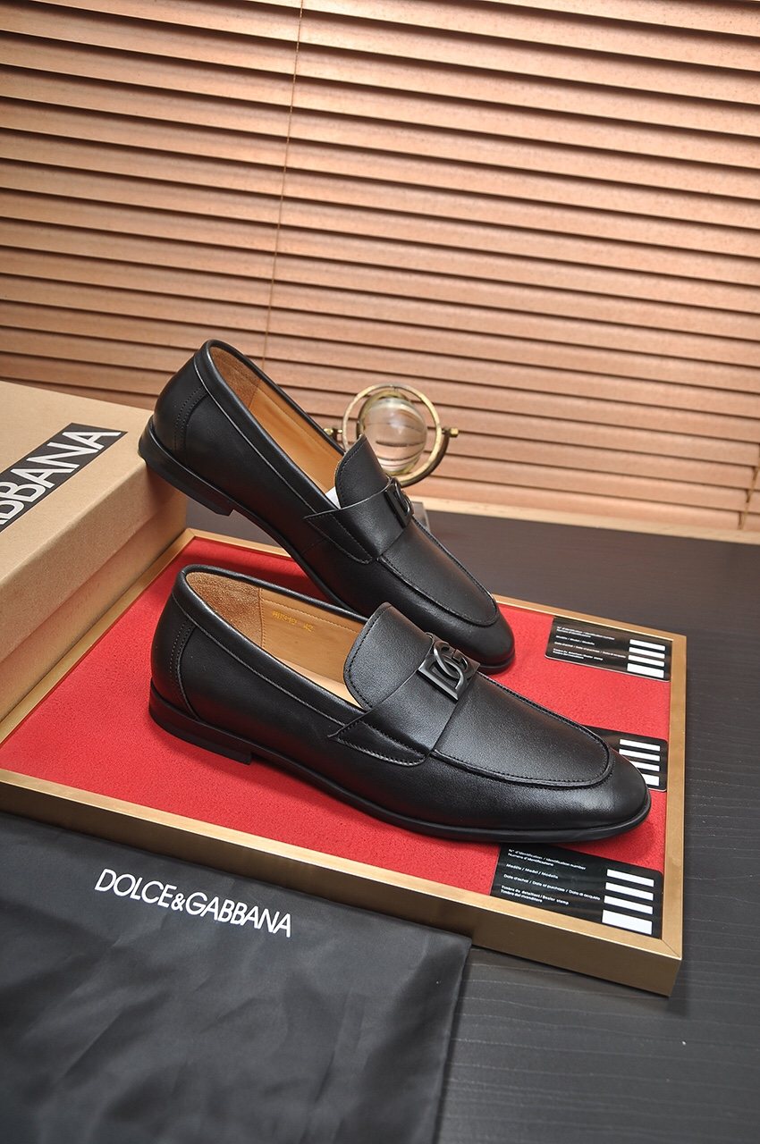 Dolce & Gabbana Bernini Buckle Loafers